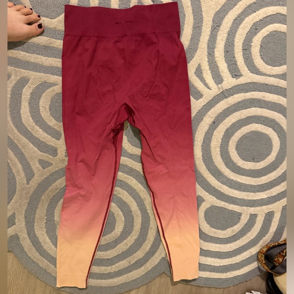 The Upside - Workout Set - Size M - Picture 6 of 8